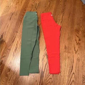 Booty by Brabants Olive Green and Bright Red Textured Leggings Duo